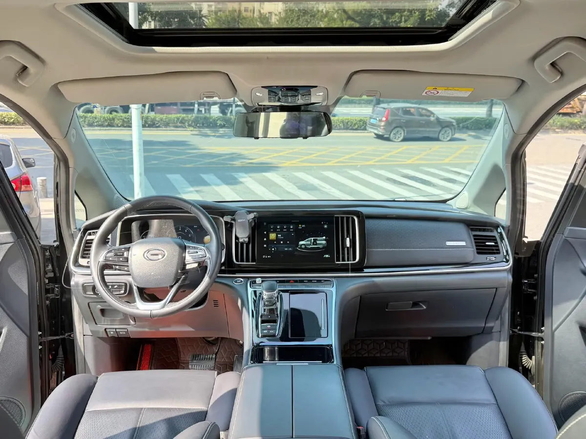 2021 GAC Trumpchi M8 2.0T 252HP L4 8AT,autocango,china used car exporter,china ev exporter,chinese used car exporter,chinese used ev exporter