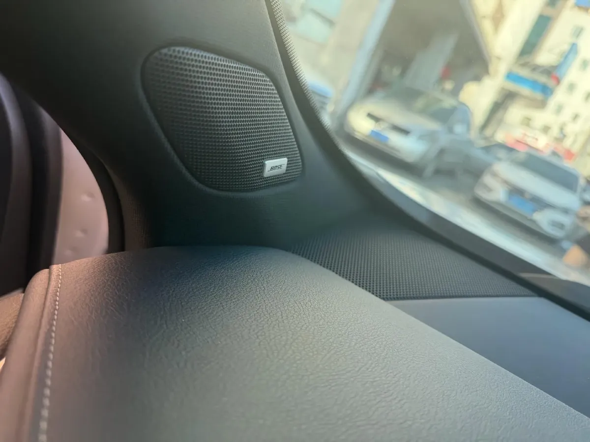 2021 Cadillac XT4 2.0T 237HP L4 9AT,autocango,china used car exporter,china ev exporter,chinese used car exporter,chinese used ev exporter