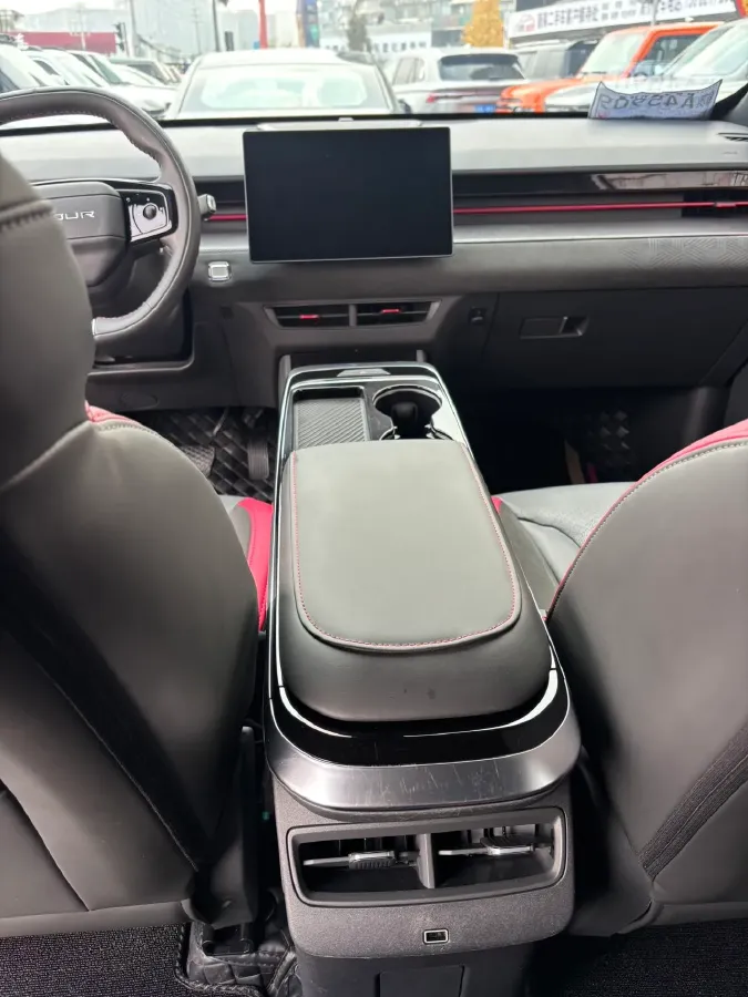 2022 Jetour DASHING 1.6T 197HP L4 7DCT,autocango,china used car exporter,china ev exporter,chinese used car exporter,chinese used ev exporter