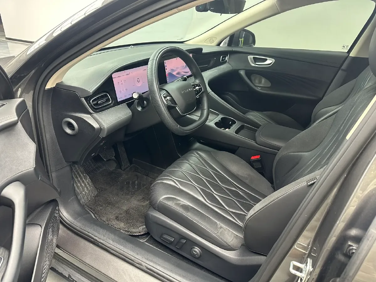 2023 Roewe D7 1.5L 112HP L4 1DHT PHEV 21.4KWH,autocango,china used car exporter,china ev exporter,chinese used car exporter,chinese used ev exporter