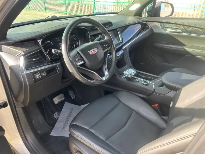2022 Cadillac XT6 2.0T 237HP L4 9AT,autocango,china used car exporter,china ev exporter,chinese used car exporter,chinese used ev exporter