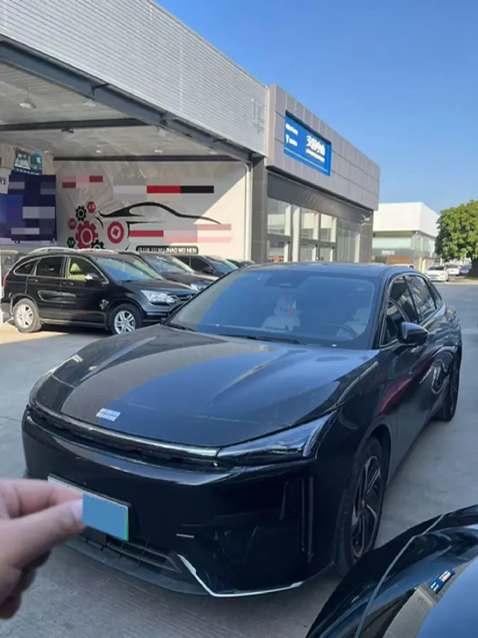 2024 Geely Galaxy L6 1.5T 163HP L4 3DHT PHEV