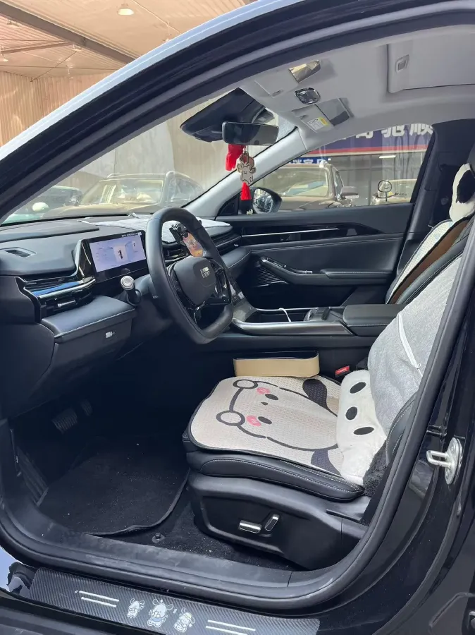 2024 Geely Galaxy L6 1.5T 163HP L4 3DHT PHEV,autocango,china used car exporter,china ev exporter,chinese used car exporter,chinese used ev exporter