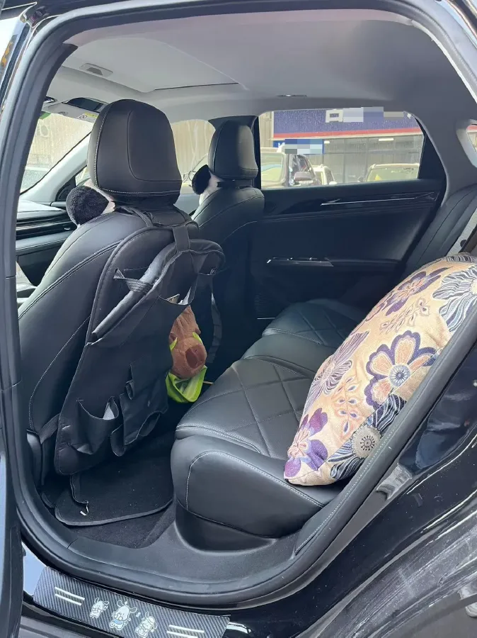 2024 Geely Galaxy L6 1.5T 163HP L4 3DHT PHEV,autocango,china used car exporter,china ev exporter,chinese used car exporter,chinese used ev exporter