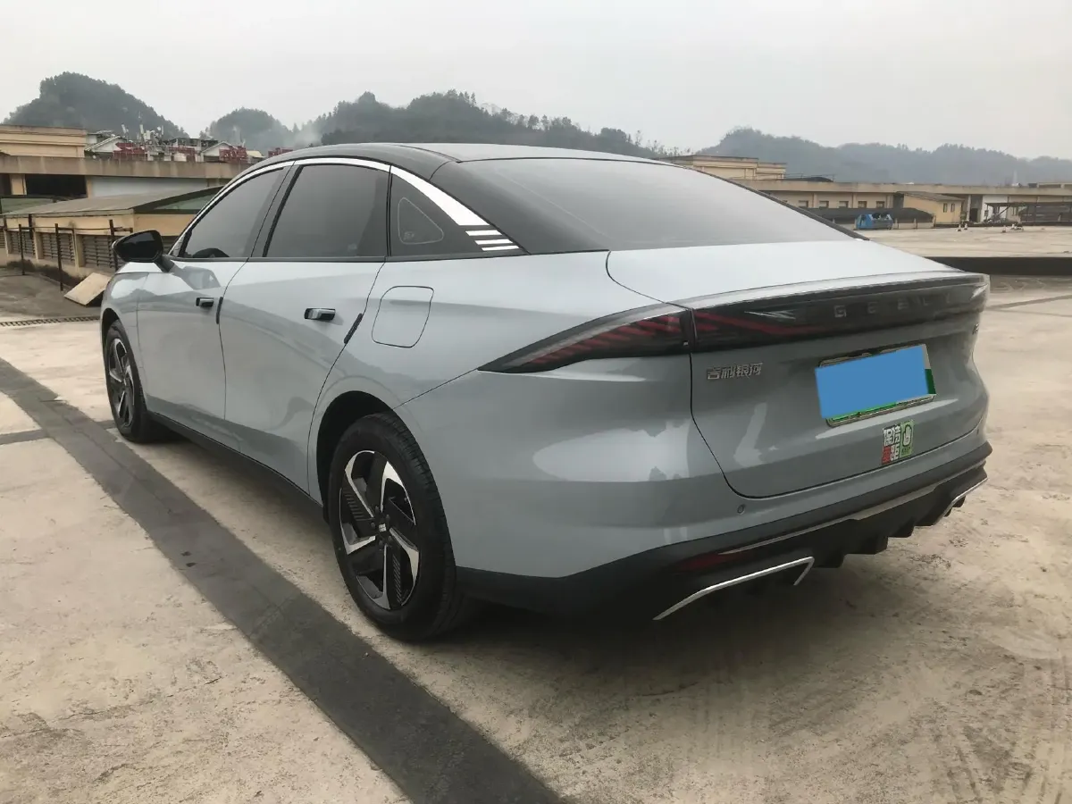 2024 Geely Galaxy L6 1.5T 163HP L4 3DHT PHEV,autocango,china used car exporter,china ev exporter,chinese used car exporter,chinese used ev exporter