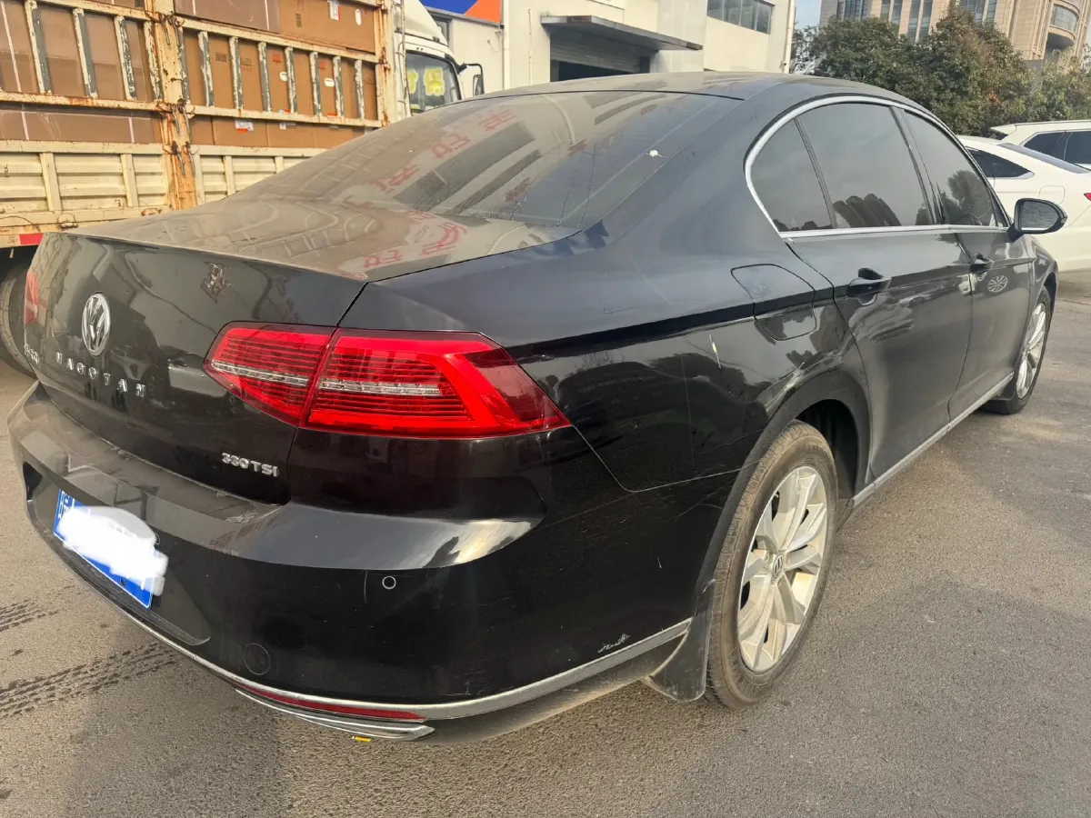 2018 Volkswagen Magotan 1.8T 180HP L4 7DCT,autocango,china used car exporter,china ev exporter,chinese used car exporter,chinese used ev exporter