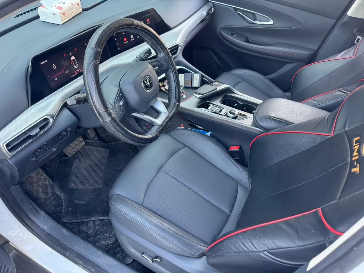 2020 ChangAn UNI-T 1.5T 180HP L4 7DCT,autocango,china used car exporter,china ev exporter,chinese used car exporter,chinese used ev exporter