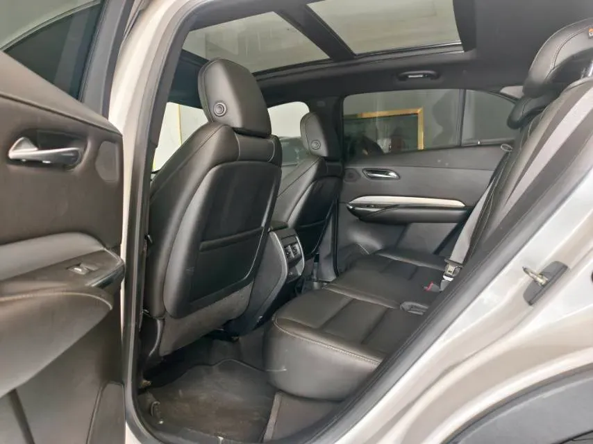 2021 Cadillac XT4 2.0T 237HP L4 9AT,autocango,china used car exporter,china ev exporter,chinese used car exporter,chinese used ev exporter