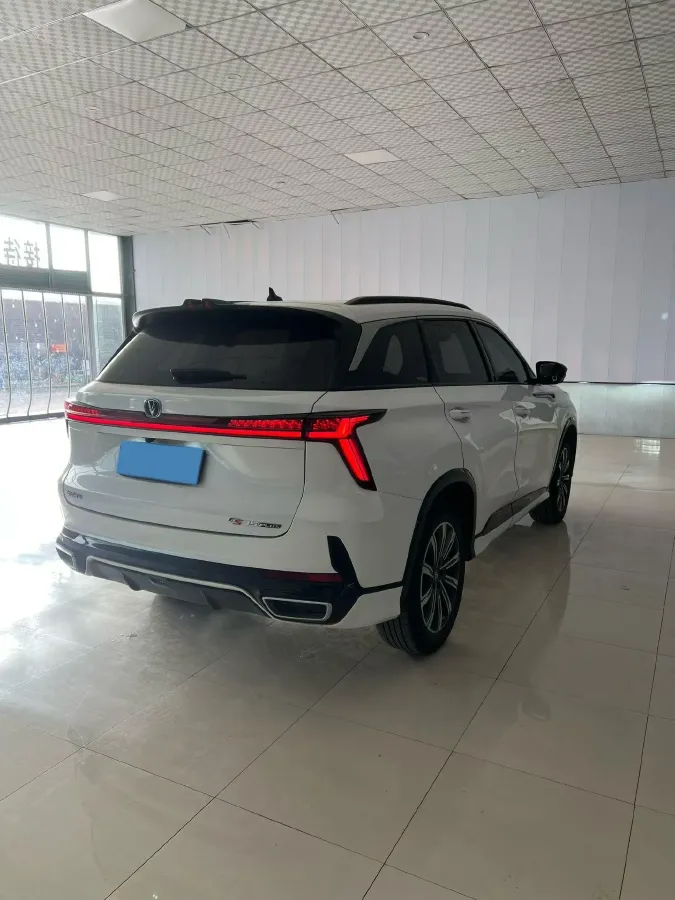 2024 ChangAn CS75 Plus 1.5T 188HP L4 8AT,autocango,china used car exporter,china ev exporter,chinese used car exporter,chinese used ev exporter