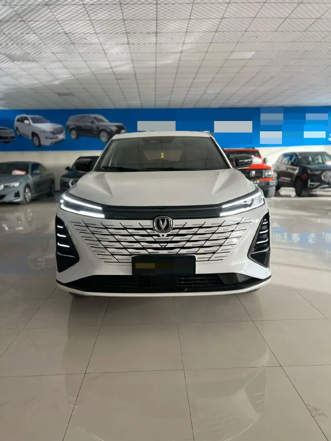 2024 ChangAn CS75 Plus 1.5T 188HP L4 8AT,autocango,china used car exporter,china ev exporter,chinese used car exporter,chinese used ev exporter