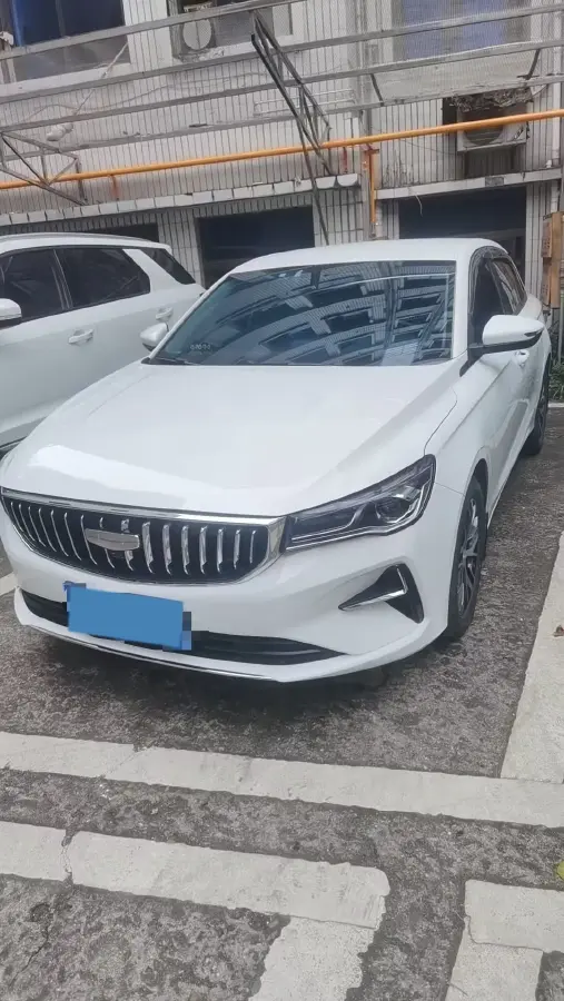 2025 Geely Emgrand 1.5L 127HP L4 5MT