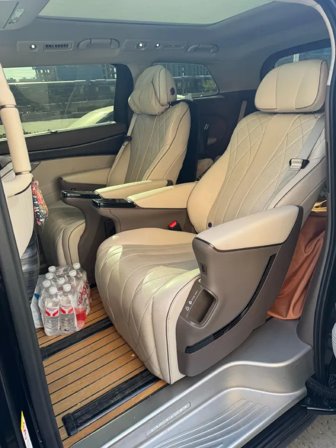 2022 HongQi HS7 3.0T 337HP V6 8AT,autocango,china used car exporter,china ev exporter,chinese used car exporter,chinese used ev exporter