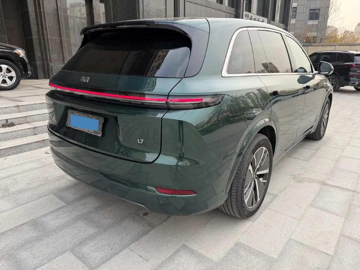 2024 Li L8 Range Extended 154HP REEV 42.8KWH,autocango,china used car exporter,china ev exporter,chinese used car exporter,chinese used ev exporter