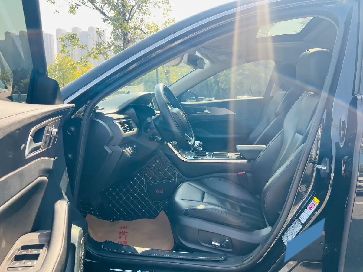 2020 HongQi H5 1.8T 197HP L4 6AT,autocango,china used car exporter,china ev exporter,chinese used car exporter,chinese used ev exporter