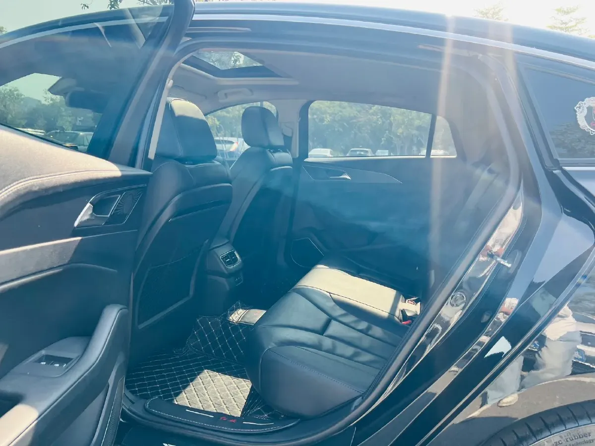 2020 HongQi H5 1.8T 197HP L4 6AT,autocango,china used car exporter,china ev exporter,chinese used car exporter,chinese used ev exporter