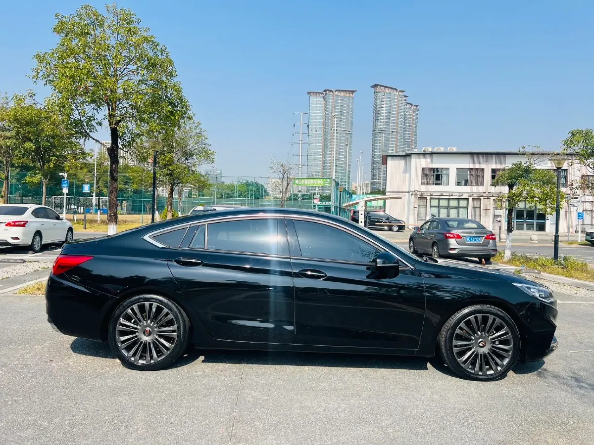 2020 HongQi H5 1.8T 197HP L4 6AT,autocango,china used car exporter,china ev exporter,chinese used car exporter,chinese used ev exporter