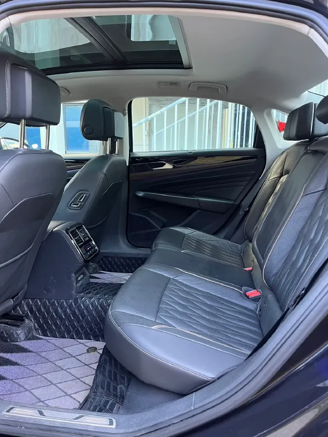 2019 Volvo V40 1.5T 152HP L4 6AT,autocango,china used car exporter,china ev exporter,chinese used car exporter,chinese used ev exporter