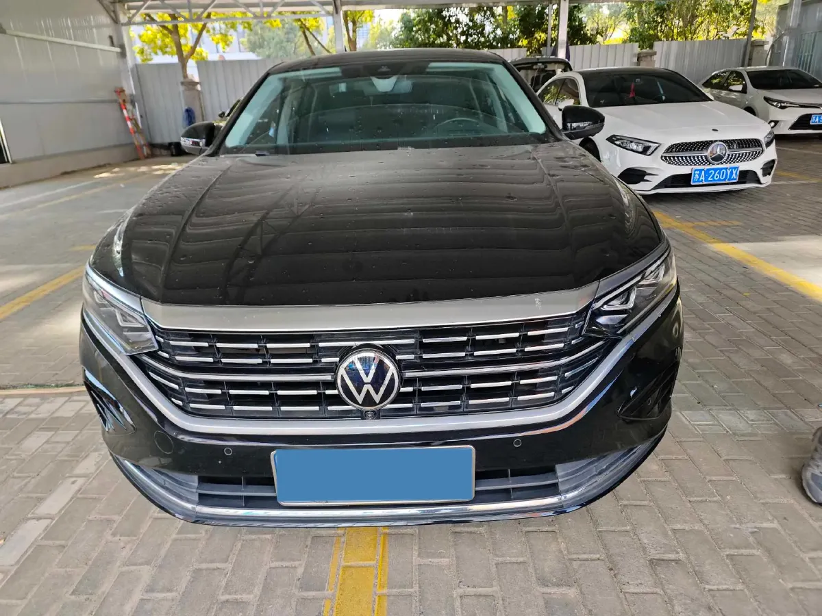 2021 Volkswagen Passat 2.0T 220HP L4 7DCT,autocango,china used car exporter,china ev exporter,chinese used car exporter,chinese used ev exporter