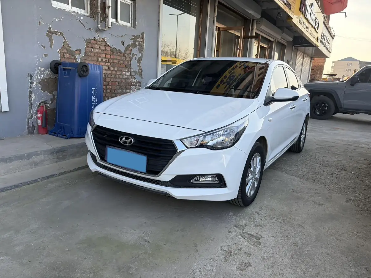 2016 Hyundai Verna 1.4L 100HP L4 6MT