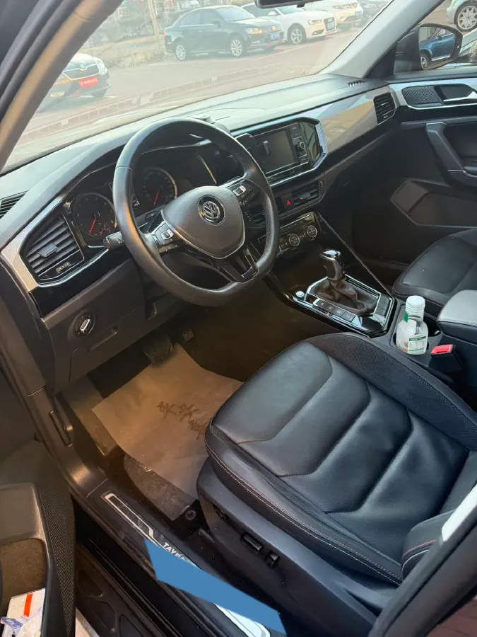 2019 Jeep Cherokee 2.0T 234HP L4 9AT,autocango,china used car exporter,china ev exporter,chinese used car exporter,chinese used ev exporter