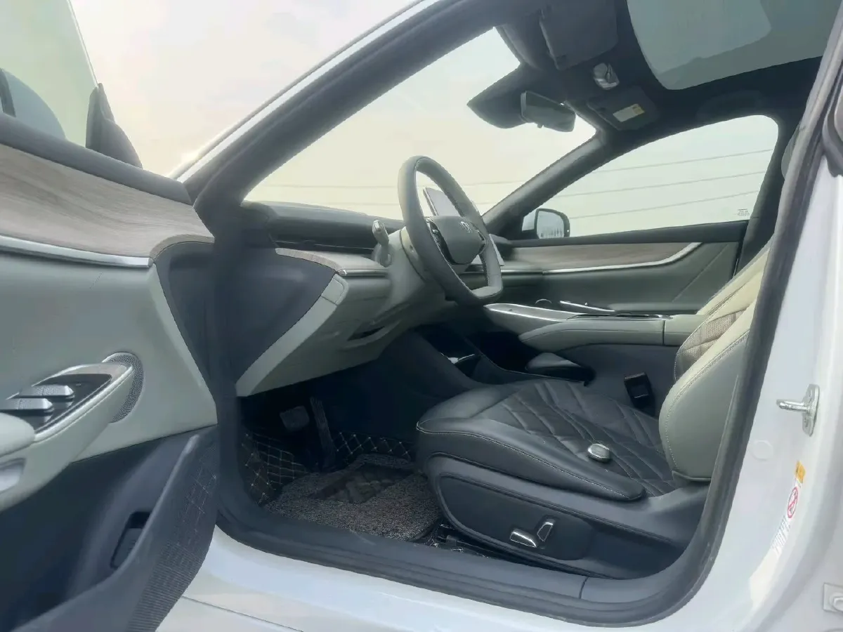 2023 ChangAn QiYuan A07 1.5L 95HP L4 REEV 28.4KWH,autocango,china used car exporter,china ev exporter,chinese used car exporter,chinese used ev exporter