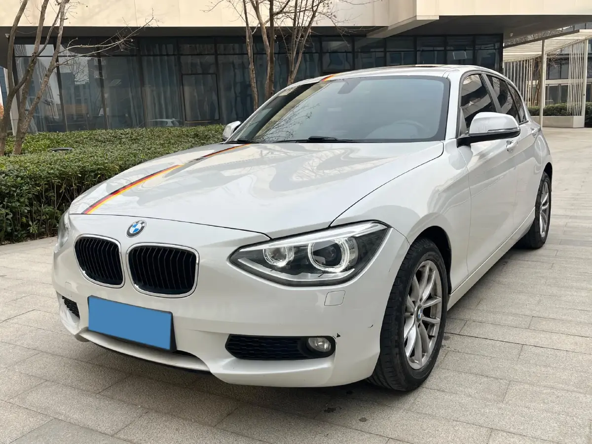 2013 BMW 1 Series 1.6T 170HP L4 8AT