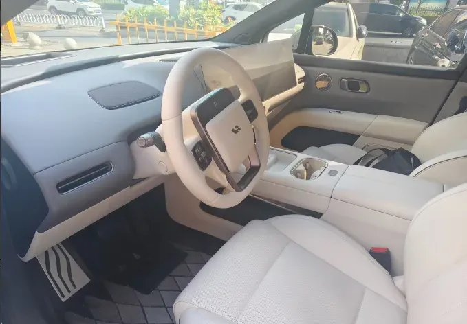 2025 Li i6 BEV,autocango,china used car exporter,china ev exporter,chinese used car exporter,chinese used ev exporter