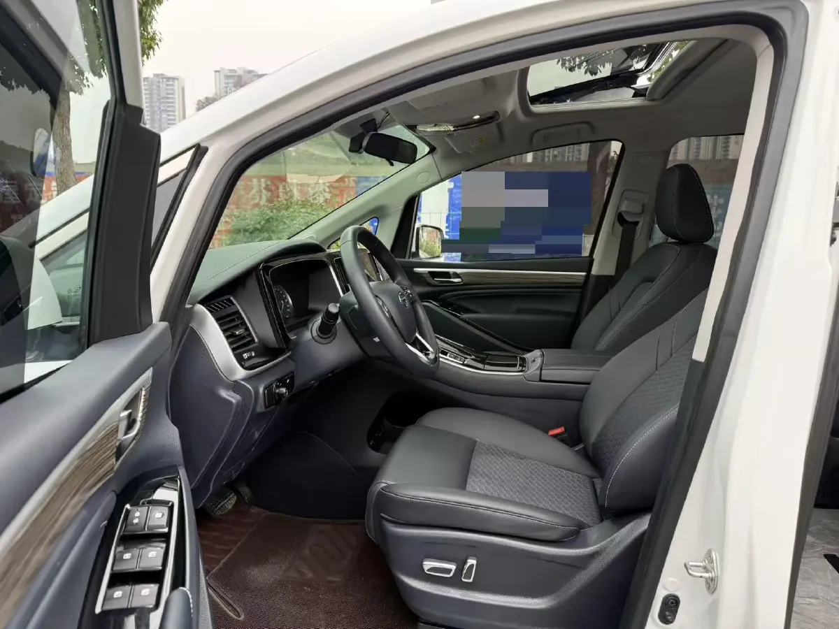 2023 GAC Trumpchi M8 2.0T 252HP L4 8AT,autocango,china used car exporter,china ev exporter,chinese used car exporter,chinese used ev exporter