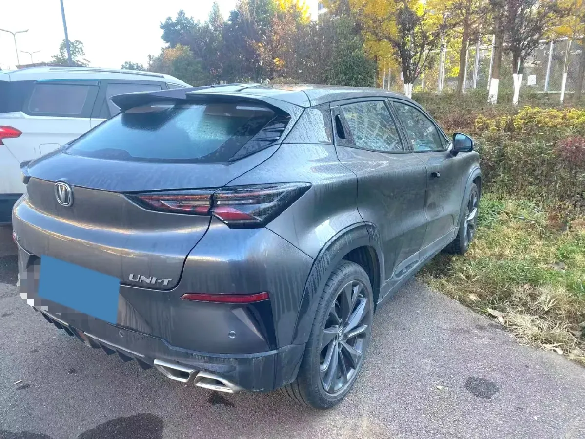 2020 ChangAn UNI-T 1.5T 180HP L4 7DCT,autocango,china used car exporter,china ev exporter,chinese used car exporter,chinese used ev exporter