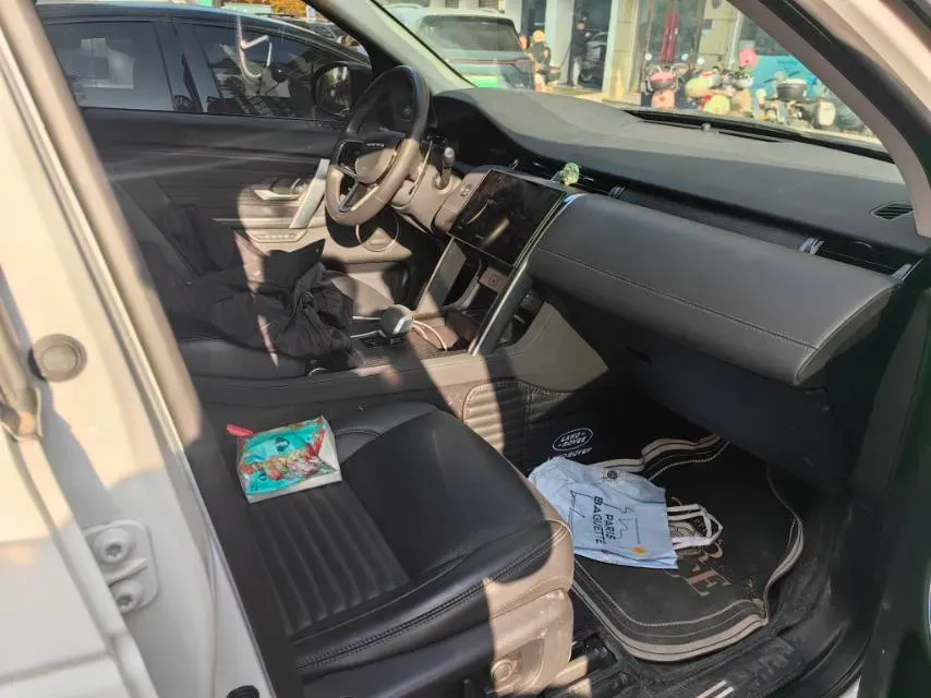 2024 Land Rover Discovery Sport 2.0T 249HP L4 9AT,autocango,china used car exporter,china ev exporter,chinese used car exporter,chinese used ev exporter