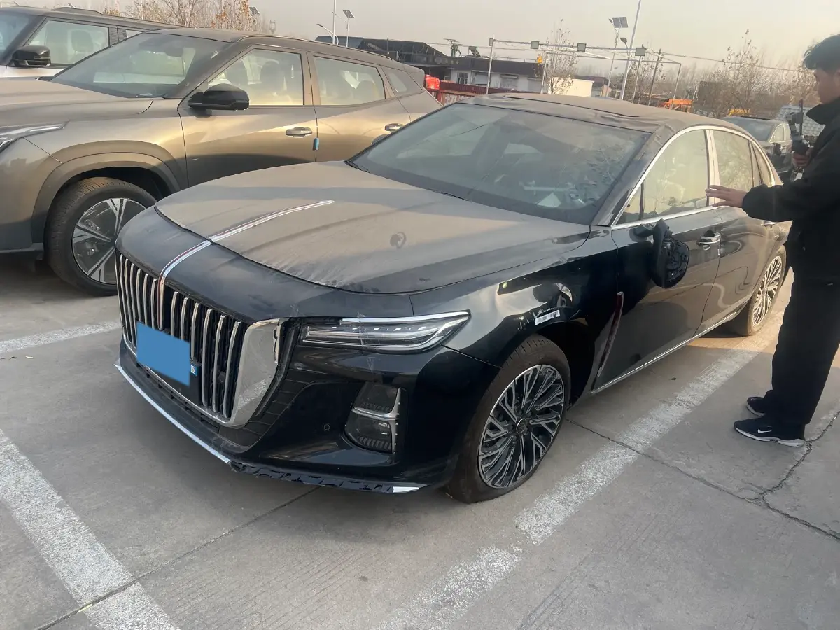 2025 HongQi H5 1.5T 169HP L4 1DHT Hybrid