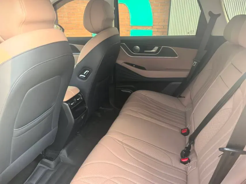 2024 Chery Tiggo8L 2.0T 254HP L4 8AT,autocango,china used car exporter,china ev exporter,chinese used car exporter,chinese used ev exporter