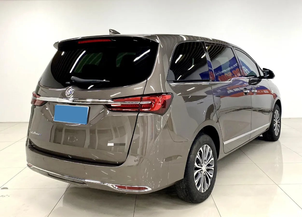 2022 Buick GL8 2.0T 237HP L4 9AT,autocango,china used car exporter,china ev exporter,chinese used car exporter,chinese used ev exporter