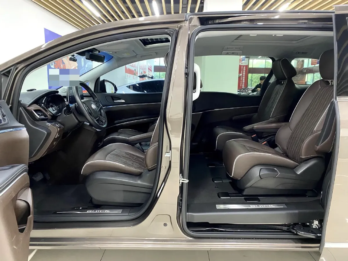 2022 Buick GL8 2.0T 237HP L4 9AT,autocango,china used car exporter,china ev exporter,chinese used car exporter,chinese used ev exporter