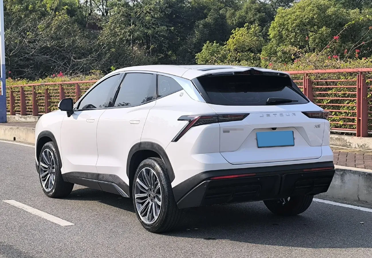 2022 Jetour DASHING 1.6T 197HP L4 7DCT,autocango,china used car exporter,china ev exporter,chinese used car exporter,chinese used ev exporter
