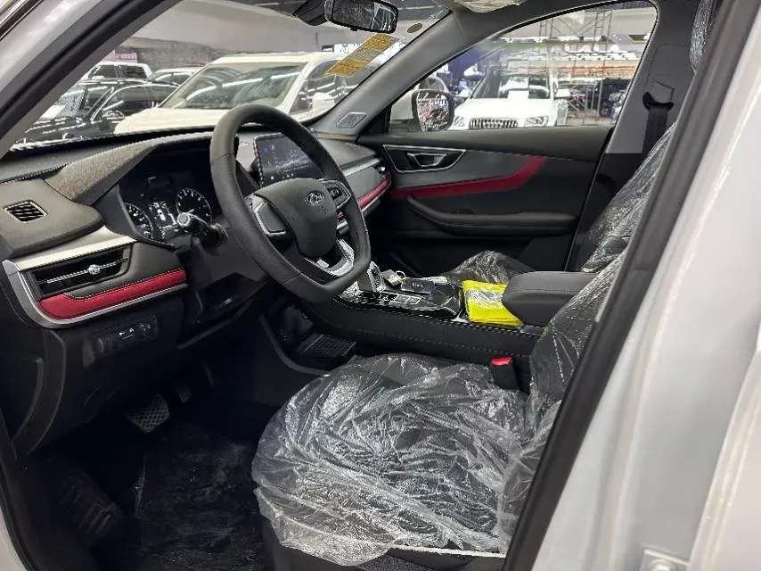 2025 Chery Tiggo 7 1.5T 156HP L4 CVT,autocango,china used car exporter,china ev exporter,chinese used car exporter,chinese used ev exporter