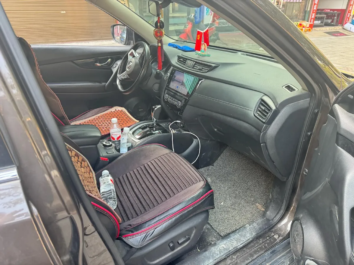 2021 Nissan X-Trail 2.5L 181HP L4 CVT,autocango,china used car exporter,china ev exporter,chinese used car exporter,chinese used ev exporter