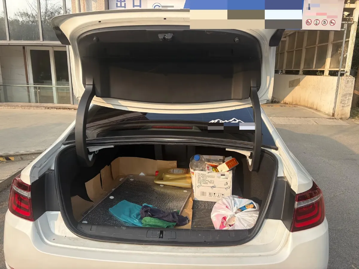 2021 Citroen C6 1.8T 211HP L4 8AT,autocango,china used car exporter,china ev exporter,chinese used car exporter,chinese used ev exporter