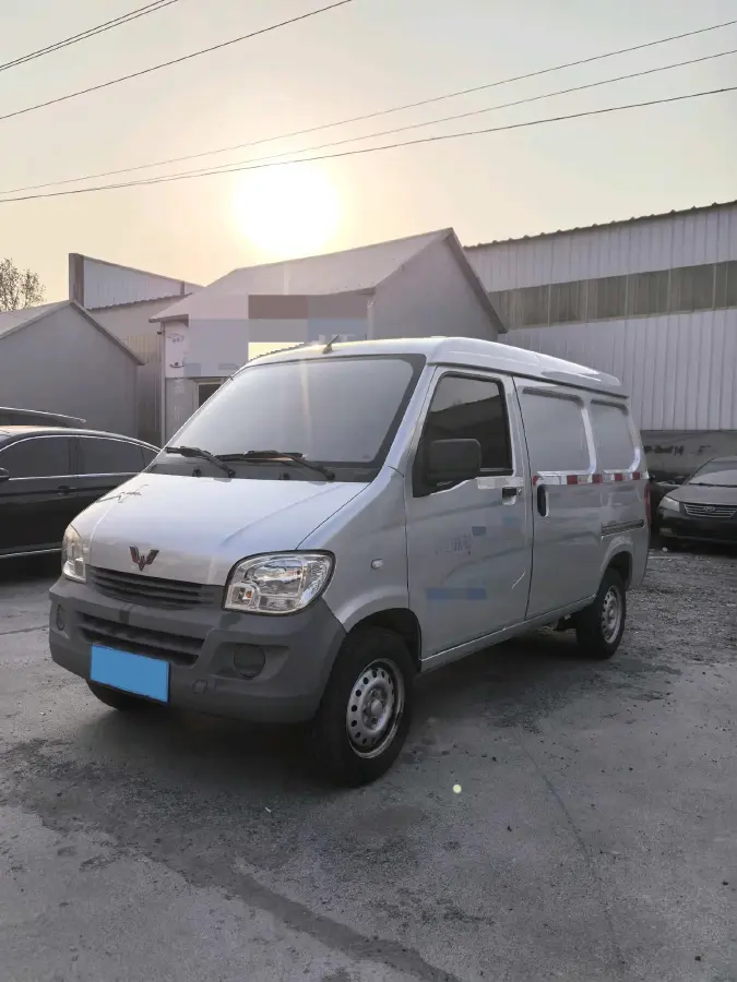 2015 WuLing ZhiGuang 1.2L 82HP L4 5MT