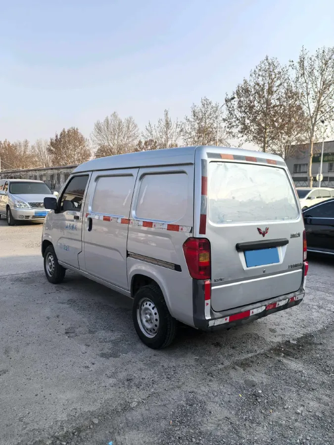 2015 WuLing ZhiGuang 1.2L 82HP L4 5MT,autocango,china used car exporter,china ev exporter,chinese used car exporter,chinese used ev exporter