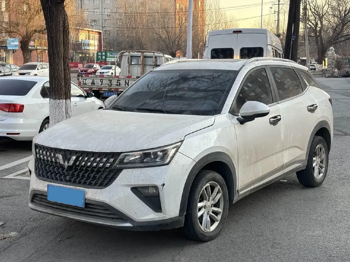 2022 WuLing XingChi 1.5L 99HP L4 6MT,autocango,china used car exporter,china ev exporter,chinese used car exporter,chinese used ev exporter