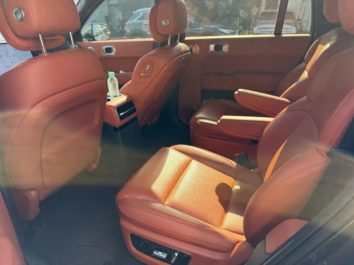 2023 Li L9 Range Extended 154HP REEV 42.6KWH,autocango,china used car exporter,china ev exporter,chinese used car exporter,chinese used ev exporter