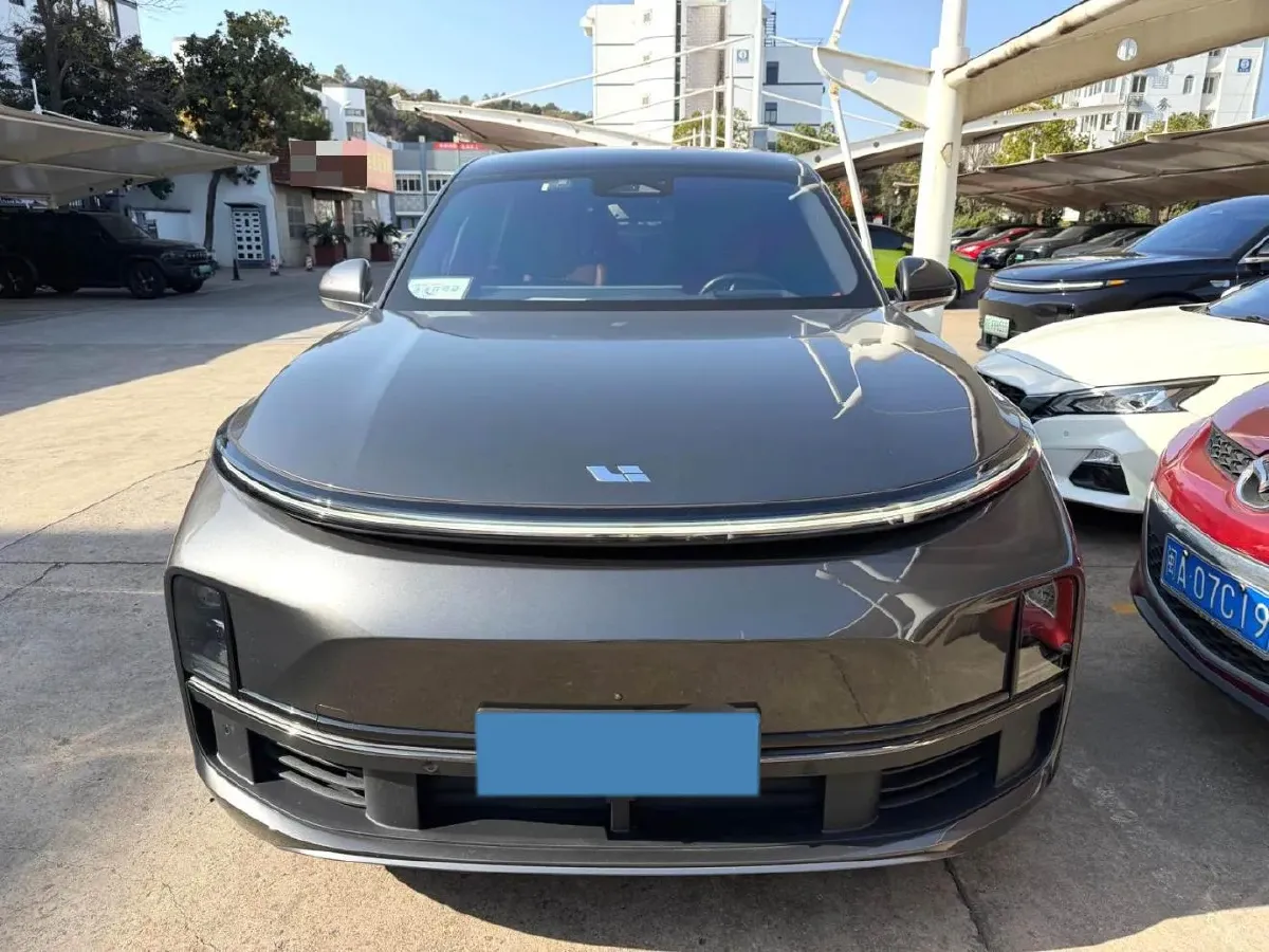 2023 Li L9 Range Extended 154HP REEV 42.6KWH,autocango,china used car exporter,china ev exporter,chinese used car exporter,chinese used ev exporter