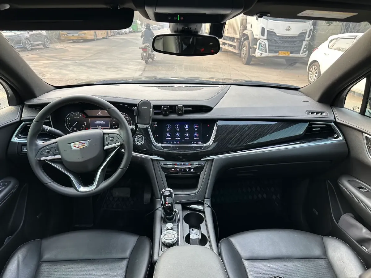 2021 Cadillac XT6 2.0T 237HP L4 9AT,autocango,china used car exporter,china ev exporter,chinese used car exporter,chinese used ev exporter