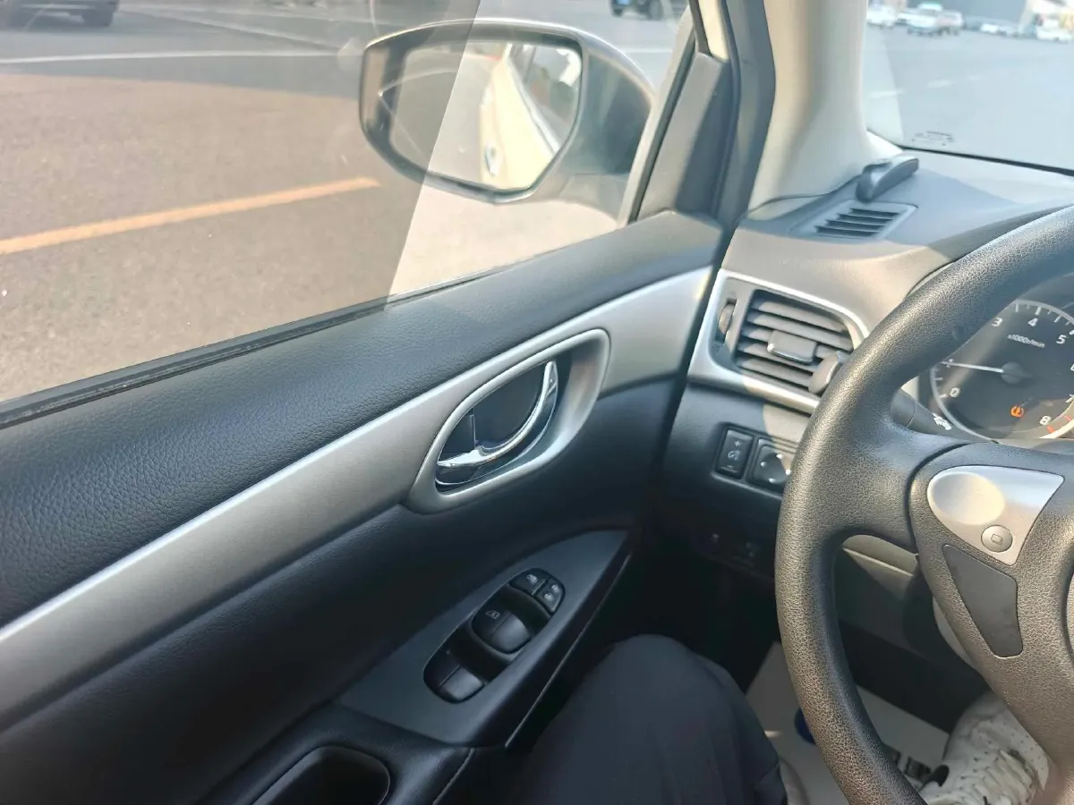 2022 Nissan Sylphy 1.6L 122HP L4 CVT,autocango,china used car exporter,china ev exporter,chinese used car exporter,chinese used ev exporter