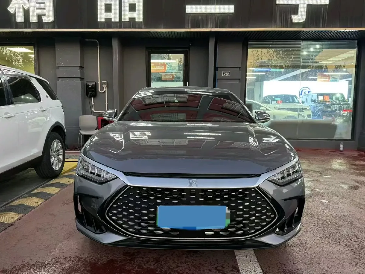 2022 Volkswagen Tiguan L 2.0T 186HP L4 7DCT,autocango,china used car exporter,china ev exporter,chinese used car exporter,chinese used ev exporter