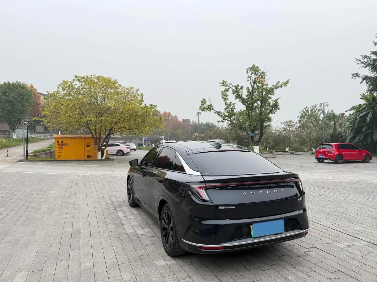 2022 ARCFOX αS BEV 74.5KWH,autocango,china used car exporter,china ev exporter,chinese used car exporter,chinese used ev exporter