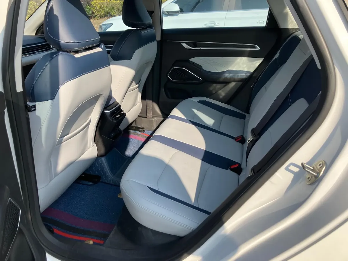 2022 Geely Emgrand 1.5L 114HP L4 CVT,autocango,china used car exporter,china ev exporter,chinese used car exporter,chinese used ev exporter