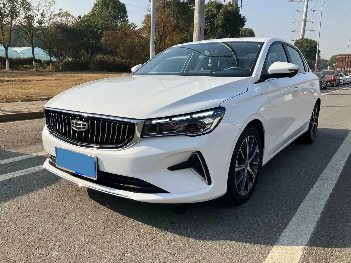 2022 Geely Emgrand 1.5L 114HP L4 CVT