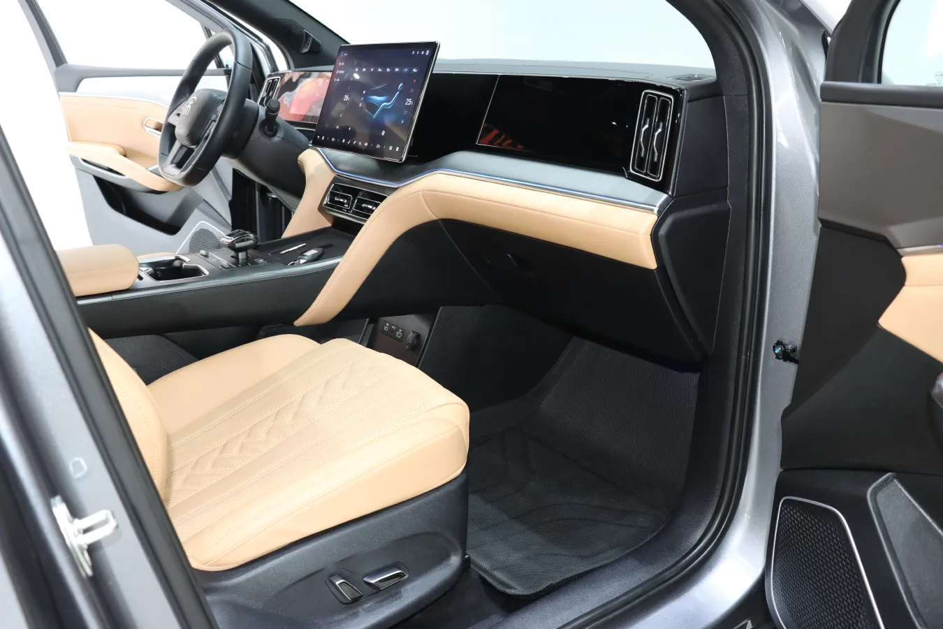 2025 BYD SongL DM-i 1.5L 101HP L4 E-CVT PHEV 18.3KWH,autocango,china used car exporter,china ev exporter,chinese used car exporter,chinese used ev exporter